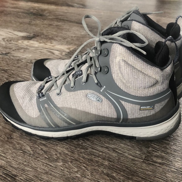 Keen Boots Women Terradora Mid WP in Gargoyle Magnet Size 10 - Picture 1 of 16